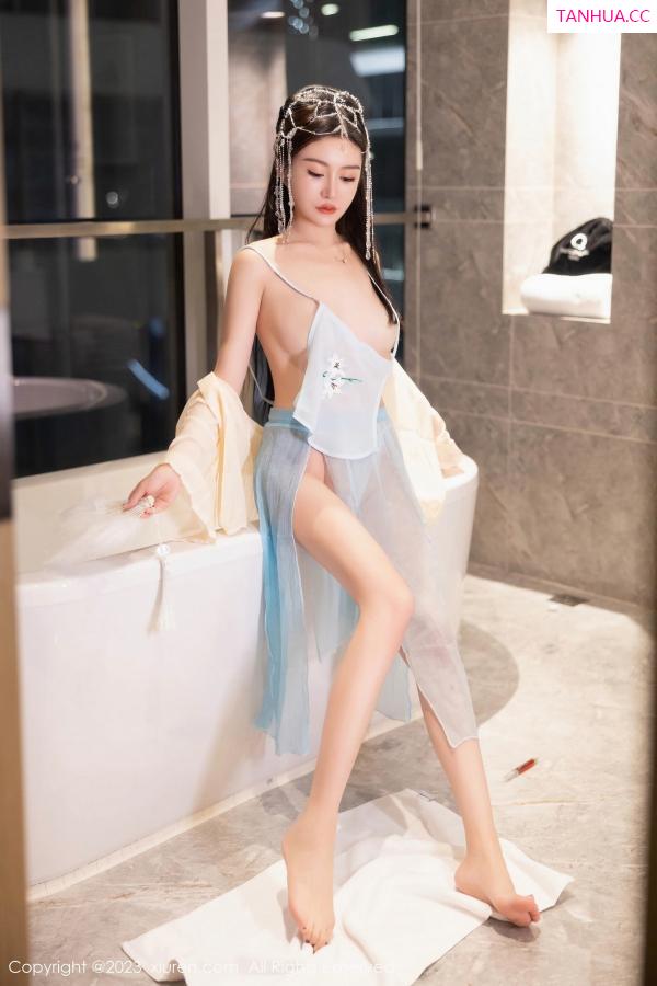   [XiuRen]高清写真图 2023.10.16 No.7514 唐宁宁 古装美腿第56张图片